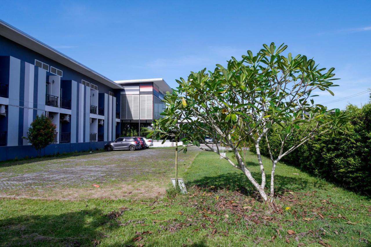 B3 Hotel Nakhon Si Thammarat Exterior photo